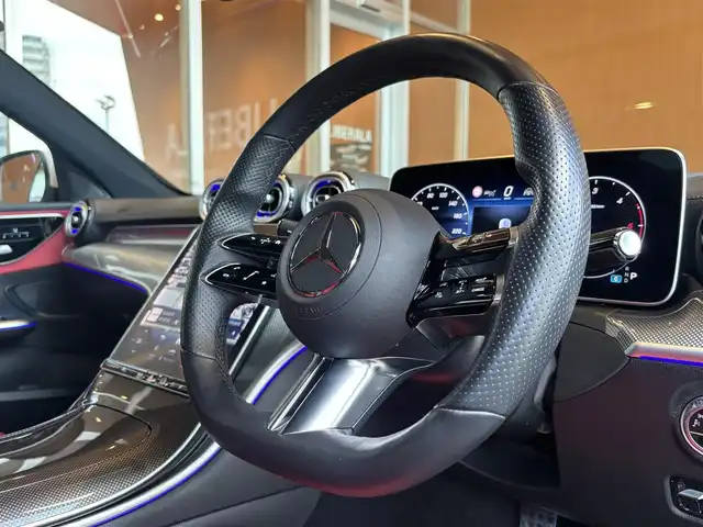 メルセデス・ベンツ Ｍ・ベンツ Ｃ２２０ｄ ステーションワゴン アバンギャルドAMGライン 宮城県 2022(令4)年 5万km 白 レーダセーフティパッケージ/レザーエクスクルーシブパッケージ/パノラミックスライディングルーフ/MBUXナビゲーションシステム/フルセグTV/360°カメラシステム/AppleCarPlay/ブラック/レッドレザーシート/パワーシート/シートヒーター/LEDヘッドライト/キーレスゴー/パワーバックドア/置くだけ充電/アンビエントライト/純正18インチAW