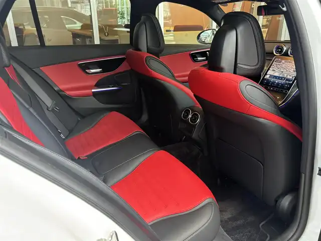 メルセデス・ベンツ Ｍ・ベンツ Ｃ２２０ｄ ステーションワゴン アバンギャルドAMGライン 宮城県 2022(令4)年 5万km 白 レーダセーフティパッケージ/レザーエクスクルーシブパッケージ/パノラミックスライディングルーフ/MBUXナビゲーションシステム/フルセグTV/360°カメラシステム/AppleCarPlay/ブラック/レッドレザーシート/パワーシート/シートヒーター/LEDヘッドライト/キーレスゴー/パワーバックドア/置くだけ充電/アンビエントライト/純正18インチAW