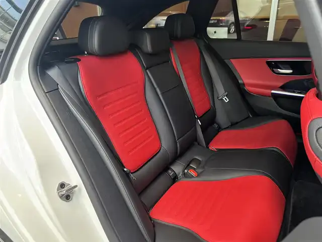 メルセデス・ベンツ Ｍ・ベンツ Ｃ２２０ｄ ステーションワゴン アバンギャルドAMGライン 宮城県 2022(令4)年 5万km 白 レーダセーフティパッケージ/レザーエクスクルーシブパッケージ/パノラミックスライディングルーフ/MBUXナビゲーションシステム/フルセグTV/360°カメラシステム/AppleCarPlay/ブラック/レッドレザーシート/パワーシート/シートヒーター/LEDヘッドライト/キーレスゴー/パワーバックドア/置くだけ充電/アンビエントライト/純正18インチAW