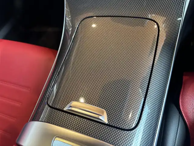 メルセデス・ベンツ Ｍ・ベンツ Ｃ２２０ｄ ステーションワゴン アバンギャルドAMGライン 宮城県 2022(令4)年 5万km 白 レーダセーフティパッケージ/レザーエクスクルーシブパッケージ/パノラミックスライディングルーフ/MBUXナビゲーションシステム/フルセグTV/360°カメラシステム/AppleCarPlay/ブラック/レッドレザーシート/パワーシート/シートヒーター/LEDヘッドライト/キーレスゴー/パワーバックドア/置くだけ充電/アンビエントライト/純正18インチAW