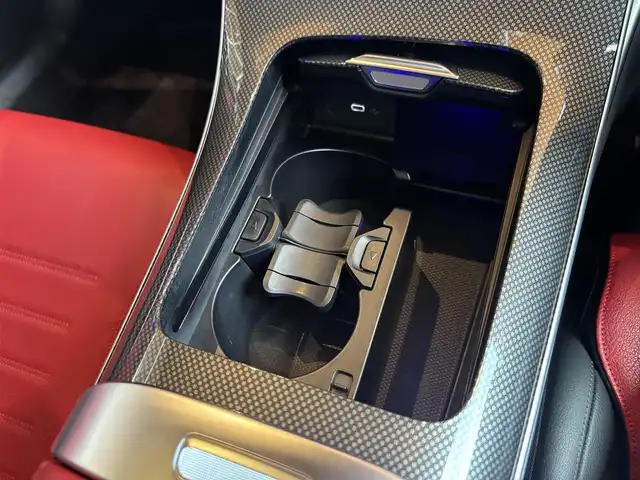 メルセデス・ベンツ Ｍ・ベンツ Ｃ２２０ｄ ステーションワゴン アバンギャルドAMGライン 宮城県 2022(令4)年 5万km 白 レーダセーフティパッケージ/レザーエクスクルーシブパッケージ/パノラミックスライディングルーフ/MBUXナビゲーションシステム/フルセグTV/360°カメラシステム/AppleCarPlay/ブラック/レッドレザーシート/パワーシート/シートヒーター/LEDヘッドライト/キーレスゴー/パワーバックドア/置くだけ充電/アンビエントライト/純正18インチAW
