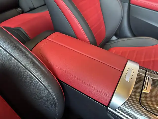 メルセデス・ベンツ Ｍ・ベンツ Ｃ２２０ｄ ステーションワゴン アバンギャルドAMGライン 宮城県 2022(令4)年 5万km 白 レーダセーフティパッケージ/レザーエクスクルーシブパッケージ/パノラミックスライディングルーフ/MBUXナビゲーションシステム/フルセグTV/360°カメラシステム/AppleCarPlay/ブラック/レッドレザーシート/パワーシート/シートヒーター/LEDヘッドライト/キーレスゴー/パワーバックドア/置くだけ充電/アンビエントライト/純正18インチAW