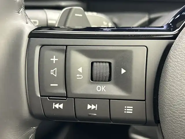 日産 セレナ ハイウェイスター V 三重県 2023(令5)年 0.6万km インペリアルアンバーP 禁煙車/プロパイロット/アラウンドビューモニター　/メーカー１２型ナビ　/AM/FM/BT/USB/HDMI/フルセグTV/スマホ連動/インテリジェントミラー　/純正ドライブレコーダー　/クリアランスソナー　/両側パワースライドドア　/ＢＳＭ　　/置くだけ充電　/ＥＴＣ/パドルシフト/純正LEDライト/オートハイビーム/フォグライト/電動パーキングブレーキ/オートホールド/保証書