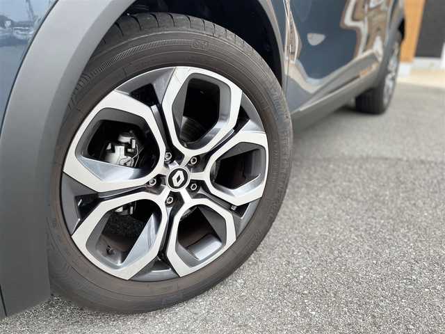 ルノー ルノー キャプチャー インテンス 栃木県 2022(令4)年 1.3万km 紺Ⅱ ワンオーナー /パドルシフト/ACC/AppleCarPlay/全方位カメラ/ETC/ハーフレザー /シートヒーター /LEDヘッドライト/オートライト/パーキングセンサー /アクティブブレーキ/レーンキープアシスト/ブラインドスポット /アンビエントライト