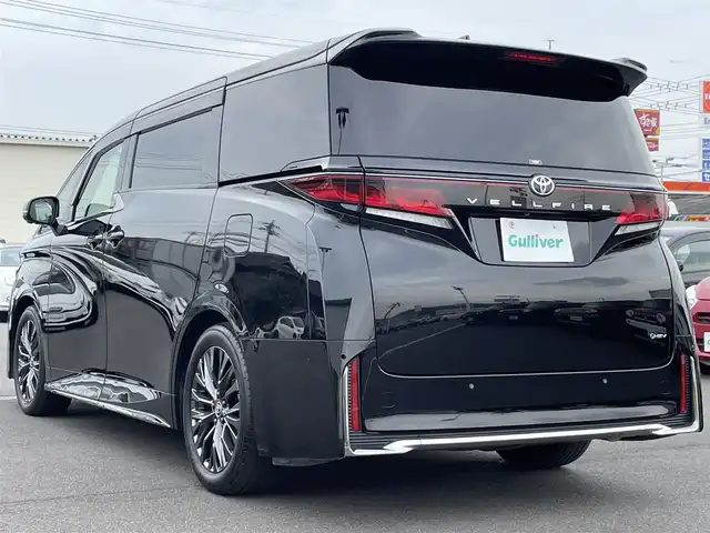 トヨタ ヴェルファイア ハイブリット Z プレミア 岐阜県 2023(令5)年 2.1万km ブラック 登録時走行距離21002km/純正14インチナビ/フルセグTV(AM.FM.CD.DVD.TV.BT)/純正13.2インチフリップダウンモニター/左右独立ムーンルーフ/両側パワースライドドア/全方位カメラ/ETC2.0/ブラインドスポットモニター/ドライブレコーダー/シートヒーター/エアシート/クリアランスソナー/衝突軽減ブレーキ/レーダークルーズコントロール/パーキングアシスト/レーンキープアシスト/オートマチックハイビーム/ワイヤレス充電/デジタルインナーミラー/アイドリングストップ/電動リアゲート/モデリスタマルチカラーインテリアイルミネーション/19インチ純正AW/純正フロアマット