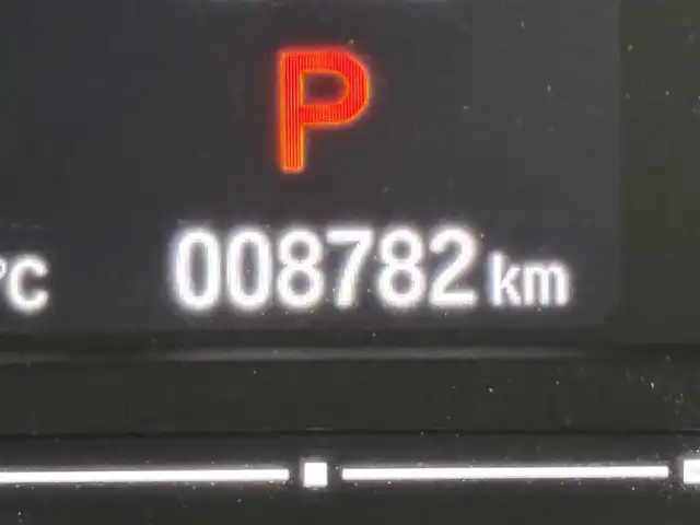 ホンダ ヴェゼル ハイブリッド e:HEV PLaY 大阪府 2022(令4)年 0.9万km サンドカーキパール サンルーフ 純正9incナビTV Bカメラ ETC2.0 ホンダセンシング ハーフレザー シートヒーター 電動リアゲート 衝突軽減 レーダーC BSM クリアランスソナー 置き型充電 前後ドラレコ