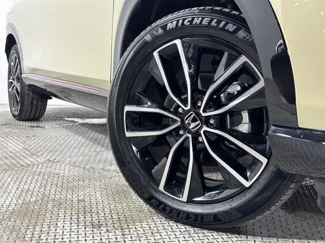 ホンダ ヴェゼル ハイブリッド e:HEV PLaY 大阪府 2022(令4)年 0.9万km サンドカーキパール サンルーフ 純正9incナビTV Bカメラ ETC2.0 ホンダセンシング ハーフレザー シートヒーター 電動リアゲート 衝突軽減 レーダーC BSM クリアランスソナー 置き型充電 前後ドラレコ