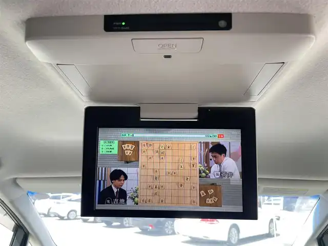 トヨタ エスティマ アエラス 大阪府 2012(平24)年 12.2万km ホワイトパールクリスタルシャイン (株)IDOMが運営する【じしゃロン堺店】の自社ローン専用車両になります。/こちらは現金またはオートローンご利用時の価格です。自社ローンご希望の方は別途その旨お申付け下さい