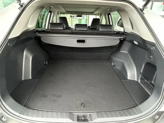 トヨタ ＲＡＶ４ G Zパッケージ 香川県 2021(令3)年 2.8万km ホワイトパールクリスタルシャイン 純正9インチディスプレイオーディオ/→AM/FM/Bluetooth/パノラマムーンルーフ/全方位カメラ/パワーバックドア/寒冷地仕様/ブラインドスポットモニター/衝突軽減ブレーキ/レーダークルーズコントロール/レーンキープアシスト/ドライブレコーダー/レザーシート/ハンドルヒーター/シートヒーター/パワーシート/メモリーシート/LEDヘッドライト/オートハイビーム/コーナーセンサー/スマートキー/プッシュスタート/スマートキー/社外フロアマット/純正19インチアルミホイール/ステアリングスイッチ
