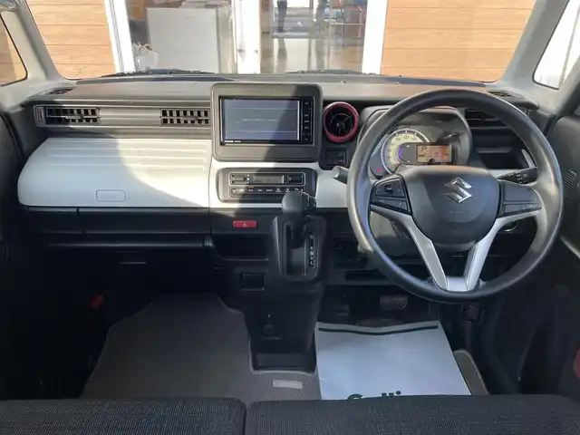 スズキ スペーシア HYBRID G 宮崎県 2020(令2)年 5.1万km ピュアホワイトP 純正ナビ/フルセグTV/バックカメラ/ビルトインETC/ドライブレコーダー/セーフティサポート/・デュアルセンサーブレーキサポート/・前後誤発進抑制機能/・車線逸脱警報機能/・ふらつき警報機能/・先行車発進お知らせ機能/・ハイビームアシスト/・後退時ブレーキサポート/・リアパーキングセンサー/オートライト/オートエアコン/スマートキー/キーレスプッシュスタートシステム/禁煙車