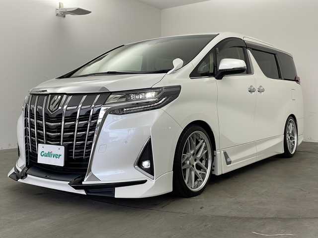 トヨタ アルファード G 兵庫県 2020(令2)年 4.9万km ホワイトパールクリスタルシャイン ・ワンオーナー車/・純正ナビ/CD/DVD/SD/TV/Bluetooth接続/・純正リアフリップダウンモニター/・両側パワースライドドア/・前席パワーシート/・運転席メモリーシート/・革シート/・前席シートヒーター/ベンチレーション/・パワーバックドア/・デジタルインナーミラー/・TRDエアロ/・前方ドライブレコーダー/・AC100V電源/・nanoeエアコン/・WORK20インチアルミホイール/・社外車高調/・社外マフラー/・3眼LEDヘッドランプ/・LEDフォグランプ/・ビルトインETC2.0/・スマートキー/・スペアキー/・純正ウッドコンビステアリング/・取扱説明書/・カーテンエアバッグ/・トヨタセーフティセンス/・プリクラッシュセーフティ/・レーントレーシングアシスト/・レーダークルーズコントロール/・ロードサインアシスト/・アダプティブハイビームシステム/・先行車発進告知機能/・ブラインドスポットモニター/・前後クリアランスソナー/・バックガイドモニター/・ドライブスタートコントロール/・車両運動統合制御システム/・パーキングサポートブレーキ