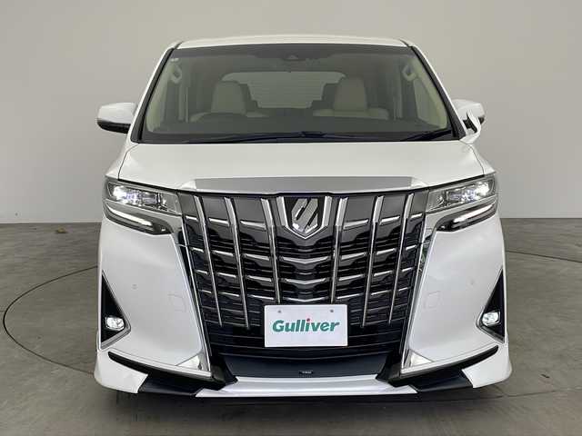 トヨタ アルファード G 兵庫県 2020(令2)年 4.9万km ホワイトパールクリスタルシャイン ・ワンオーナー車/・純正ナビ/CD/DVD/SD/TV/Bluetooth接続/・純正リアフリップダウンモニター/・両側パワースライドドア/・前席パワーシート/・運転席メモリーシート/・革シート/・前席シートヒーター/ベンチレーション/・パワーバックドア/・デジタルインナーミラー/・TRDエアロ/・前方ドライブレコーダー/・AC100V電源/・nanoeエアコン/・WORK20インチアルミホイール/・社外車高調/・社外マフラー/・3眼LEDヘッドランプ/・LEDフォグランプ/・ビルトインETC2.0/・スマートキー/・スペアキー/・純正ウッドコンビステアリング/・取扱説明書/・カーテンエアバッグ/・トヨタセーフティセンス/・プリクラッシュセーフティ/・レーントレーシングアシスト/・レーダークルーズコントロール/・ロードサインアシスト/・アダプティブハイビームシステム/・先行車発進告知機能/・ブラインドスポットモニター/・前後クリアランスソナー/・バックガイドモニター/・ドライブスタートコントロール/・車両運動統合制御システム/・パーキングサポートブレーキ