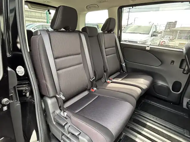 日産 セレナ ハイウェイスターVセレクションⅡ 福岡県 2019(平31)年 3.8万km ダイヤモンドブラック 純正9型SDナビ(フルセグTV/CD/DVD/BT)アラウンドビューモニター後席フリップダウンモニターエマージェンシーブレーキコーナーセンサー両側パワスラクルコンドラレコETCUSBポート純正LEDヘッドライト純正フロアマット純正16インチアルミホイールプッシュスタートスマートキー