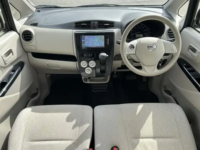 日産 デイズ J 愛媛県 2018(平30)年 1.5万km 黒 社外ナビ（Panasonic製）/BT/AM・FM/CD/DVD/ETC/前後ドライブレコーダー/バックカメラ/コーナーセンサー/衝突軽減システム/踏み間違え防止装置/ステアリングスイッチ/リモコンキー/スペアキー/純正フロアマット