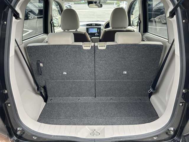 日産 デイズ J 愛媛県 2018(平30)年 1.5万km 黒 社外ナビ（Panasonic製）/BT/AM・FM/CD/DVD/ETC/前後ドライブレコーダー/バックカメラ/コーナーセンサー/衝突軽減システム/踏み間違え防止装置/ステアリングスイッチ/リモコンキー/スペアキー/純正フロアマット