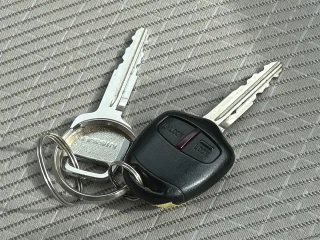 日産 デイズ J 愛媛県 2018(平30)年 1.5万km 黒 社外ナビ（Panasonic製）/BT/AM・FM/CD/DVD/ETC/前後ドライブレコーダー/バックカメラ/コーナーセンサー/衝突軽減システム/踏み間違え防止装置/ステアリングスイッチ/リモコンキー/スペアキー/純正フロアマット