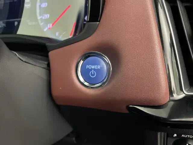 トヨタ クラウン ハイブリッド RS 鹿児島県 2019(平31)年 5.9万km プレシャスブラックパール ワンオーナー/サンルーフ/トヨタセーフティセンス/純正ナビ/(フルセグＴＶ/Bluetooth/CD/DVD/FM/AM)/ＥＴＣ２．０/バックカメラ/三眼ＬＥＤヘッドライト/シーケンシャル/プッシュスタート/オートハイビーム/レーンキープアシスト/クルーズコントロール/純正１８ＡＷ/純正フロアマット/サイドカーテンエアバッグ/シートヒーター/前席パワーシート