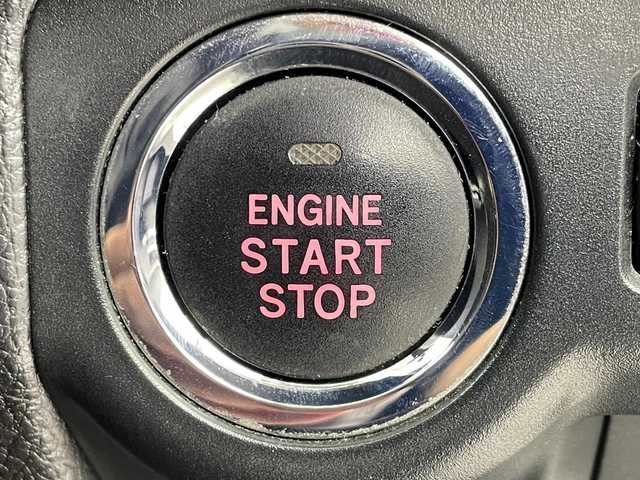 スバル レヴォーグ 1．6GT 大阪府 2014(平26)年 10.6万km クリスタルホワイトP 純正ナビ/クルーズコントロール/ＥＴＣ/スマートキー/プッシュスタート/アイドリングストップ/革巻きステアリング/電格ミラー/純正１７インチアルミホイール/フロアマット/ドアバイザー/レーンアシストキープ