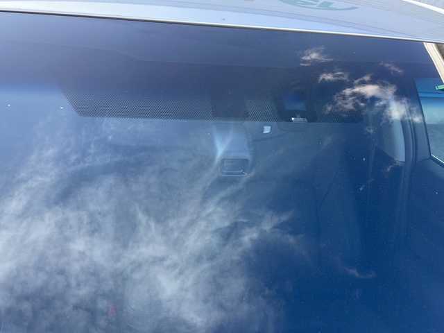 トヨタ クラウン マジェスタ Fバージョン 栃木県 2015(平27)年 5.5万km プレシャスシルバー 純正ナビ/Ｂｌｕｅｔｏｏｔｈ/ＴＶ視聴可/パワーシート/シートヒーター/ベンチレーション/レザーシート/ステアリングヒーター/クルーズコントロール/純正フロアマット/純正アルミホイール/ＬＥＤライト/ABS/横滑り防止機能/コーナーセンサー/盗難防止装置/衝突被害軽減システム