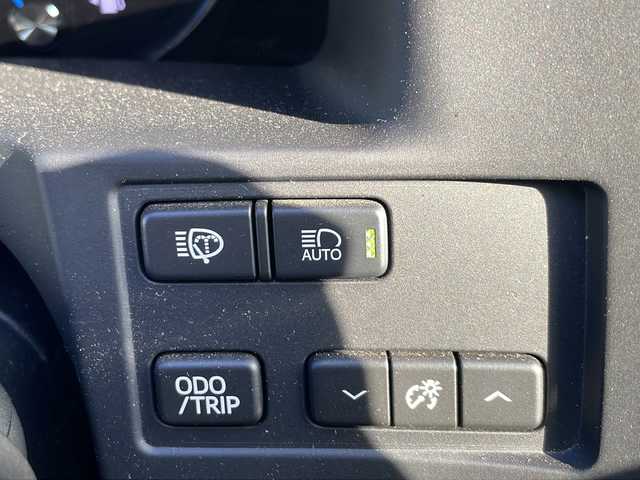 トヨタ クラウン マジェスタ Fバージョン 栃木県 2015(平27)年 5.5万km プレシャスシルバー 純正ナビ/Ｂｌｕｅｔｏｏｔｈ/ＴＶ視聴可/パワーシート/シートヒーター/ベンチレーション/レザーシート/ステアリングヒーター/クルーズコントロール/純正フロアマット/純正アルミホイール/ＬＥＤライト/ABS/横滑り防止機能/コーナーセンサー/盗難防止装置/衝突被害軽減システム