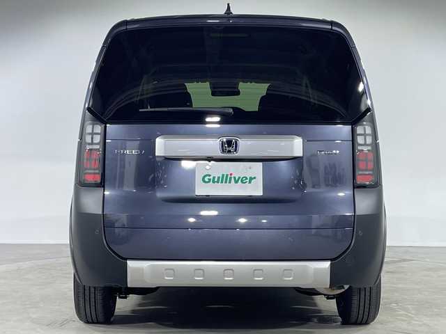 ホンダ フリード ハイブリット e:HEV クロスター 福岡県 2025(令7)年 0.1千km メテオロイドグレーメタリック 禁煙車/純正9インチナビ（LXM-242ZFNI）/フルセグテレビ/バックカメラ/レーダークルーズコントロール/LEDヘッドライト/シートヒーター/純正15インチアルミホイール/両側パワースライドドア/スマートキー/プッシュスタートエンジン/革巻きステアリング/ブラインドスポットモニター