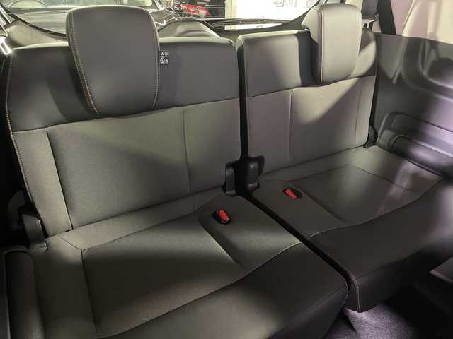 ホンダ フリード ハイブリット e:HEV クロスター 福岡県 2025(令7)年 0.1千km メテオロイドグレーメタリック 禁煙車/純正9インチナビ（LXM-242ZFNI）/フルセグテレビ/バックカメラ/レーダークルーズコントロール/LEDヘッドライト/シートヒーター/純正15インチアルミホイール/両側パワースライドドア/スマートキー/プッシュスタートエンジン/革巻きステアリング/ブラインドスポットモニター