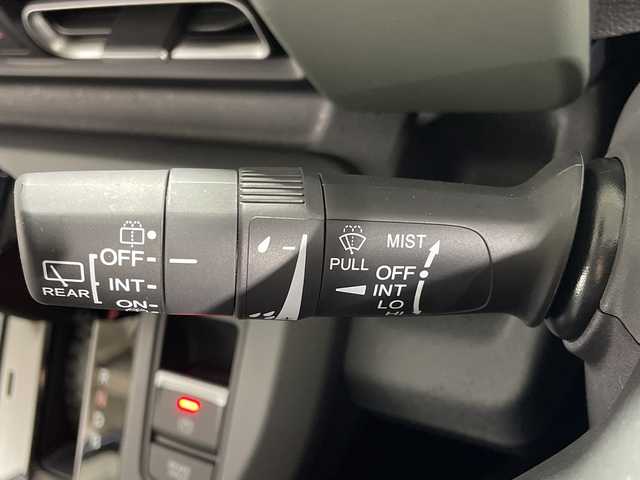 ホンダ フリード ハイブリット e:HEV クロスター 福岡県 2025(令7)年 0.1千km メテオロイドグレーメタリック 禁煙車/純正9インチナビ（LXM-242ZFNI）/フルセグテレビ/バックカメラ/レーダークルーズコントロール/LEDヘッドライト/シートヒーター/純正15インチアルミホイール/両側パワースライドドア/スマートキー/プッシュスタートエンジン/革巻きステアリング/ブラインドスポットモニター