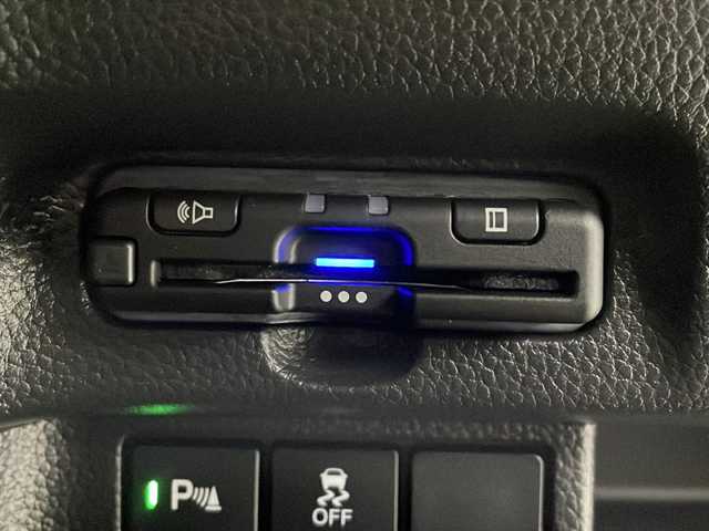 ホンダ Ｎ ＢＯＸ カスタム L ターボ 茨城県 2022(令4)年 2万km クリスタルブラックパール 衝突軽減ブレーキ/フルセグTV/純正ナビ/アダプティブクルーズコントロール/アイドリングストップ/ETC/純正前後ドライブレコーダー/バックモニター/両側電動スライドドア/ハーフレザーシート/シートヒーター（D＋N席）/LEDヘッドライト/純正アルミホイール/純正フロアマット/スマートキー