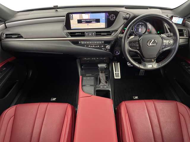 レクサス ＥＳ 300h Fスポーツ 鹿児島県 2020(令2)年 2.9万km グラファイトブラックガラスフレーク ワンオーナー/メーカーOPナビ/(CD/DVD/BT/フルセグ)/サンルーフ/レクサスセーフティシステム＋/パノラミックビューモニター/バックカメラ/プリクラッシュセーフティー/レーントレーシングアシスト/ブラインドスポットモニター/パーキングサポートアラート/レーダークルーズコントロール/前席パワーシート/前席シートヒーター/前席シートベンチレーション/運転席シートメモリー/ステアリングヒーター/オートハイビーム/オートライト/社外レーダー/前方ドライブレコーダー/ビルトインETC2.0/パドルシフト/電動リヤサンシェード/純正フロアマット