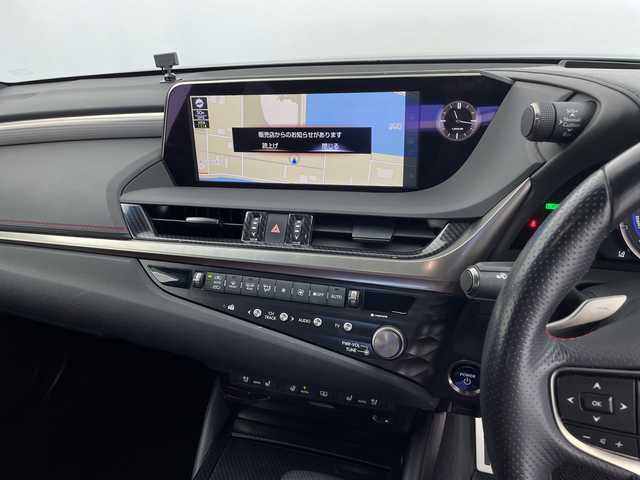 レクサス ＥＳ 300h Fスポーツ 鹿児島県 2020(令2)年 2.9万km グラファイトブラックガラスフレーク ワンオーナー/メーカーOPナビ/(CD/DVD/BT/フルセグ)/サンルーフ/レクサスセーフティシステム＋/パノラミックビューモニター/バックカメラ/プリクラッシュセーフティー/レーントレーシングアシスト/ブラインドスポットモニター/パーキングサポートアラート/レーダークルーズコントロール/前席パワーシート/前席シートヒーター/前席シートベンチレーション/運転席シートメモリー/ステアリングヒーター/オートハイビーム/オートライト/社外レーダー/前方ドライブレコーダー/ビルトインETC2.0/パドルシフト/電動リヤサンシェード/純正フロアマット