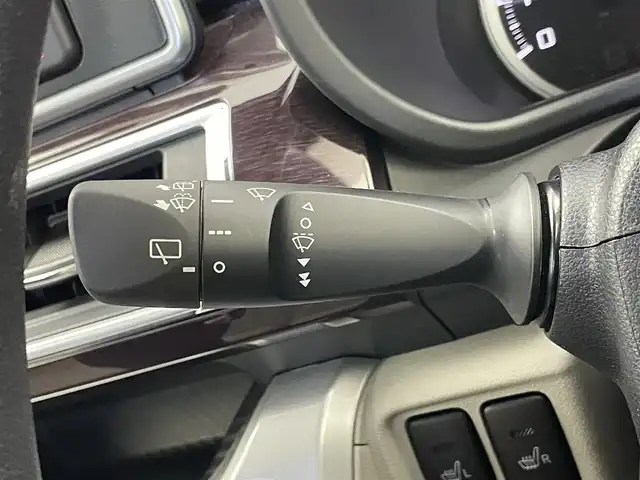 ダイハツ キャスト スタイル G VS SAⅢ 埼玉県 2021(令3)年 1.6万km シャイニングホワイトパール スマートアシスト3/純正ディスプレイオーディオ（DUK-W69D）/（AM FM CD DVD Bluetooth USB）/LEDオートヘッドライト/シートヒーター/純正15インチアルミホイール/プッシュスタート/パーキングアシスト/アイドリングストップ/アラウンドビューモニター
