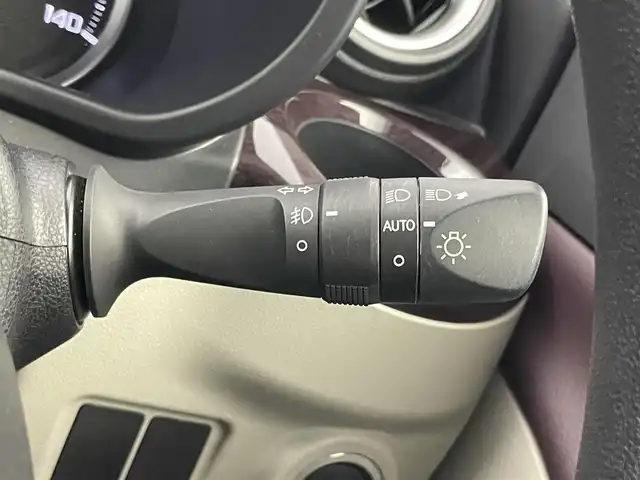 ダイハツ キャスト スタイル G VS SAⅢ 埼玉県 2021(令3)年 1.6万km シャイニングホワイトパール スマートアシスト3/純正ディスプレイオーディオ（DUK-W69D）/（AM FM CD DVD Bluetooth USB）/LEDオートヘッドライト/シートヒーター/純正15インチアルミホイール/プッシュスタート/パーキングアシスト/アイドリングストップ/アラウンドビューモニター