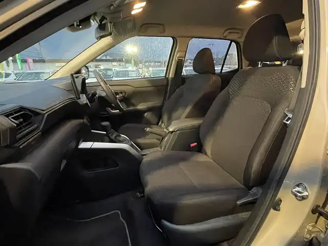 トヨタ ライズ X 栃木県 2022(令4)年 3.2万km ナチュラルベージュマイカM エアクリーニングダブル施工済み4/16/ディスプレイオーディオ（USB/HDMI/AM/FM）/apple car play/フルセグTV/バックカメラ/コーナーセンサー/オートライト/LEDヘッドライト/スマートアシスト/横滑り防止装置/社外ドラレコ前後/プッシュスタート/アイドリングストップ/ステアリングスイッチ/革巻きステアリング/ウィンカーミラー/電動格納ミラー/ETC2.0/スマートキー×2/保証書