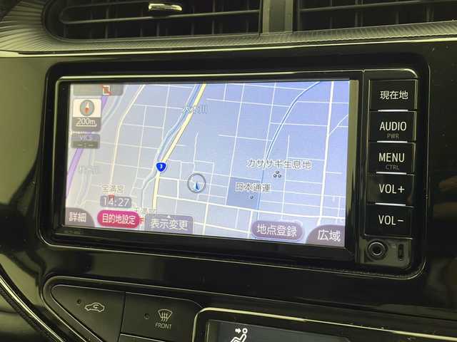 トヨタ アクア クロスオーバー 宮崎県 2018(平30)年 2.9万km ベージュ 禁煙車/トヨタセーフティセンス/純正ナビTV/（NSCD-W66/CD/DVD/Bluetooth/フルセグTV)/純正バックカメラ/純正ビルトインETC/純正15インチアルミ/純正フロアマット/プリクラッシュセーフティ/レーンディパーチャーアラート/オートマチックハイビーム/クリアランスソナー/前席シートヒーター/ハーフレザーシート/ウインカードアミラー/オートエアコン/本革巻ハンドル/スマートキー/プッシュエンジンスタート/新車時保証書/取扱い説明書