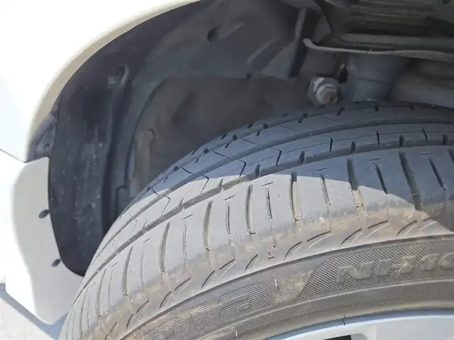 日産 セレナ ハイウェイスター Vセレクション 長崎県 2011(平23)年 5.3万km ブリリアントホワイトパール ワンオーナー/純正ナビ(BT/CD/DVD)/パワースライドドア(両側)/バックカメラ/ビルトインETC/クルーズコントロール/アイドリングストップ/ヒルスタートアシスト/ビークルダイナミクスコントロール/HIDヘッドランプ/オートライト/オートエアコン/本革巻きステアリング/ステアリングスイッチ/チップアップシート/フルフラット/2列目パーソナルテーブル/純正16インチアルミホイール/インテリジェントキー/プッシュエンジンスターター/イモビライザー/禁煙車