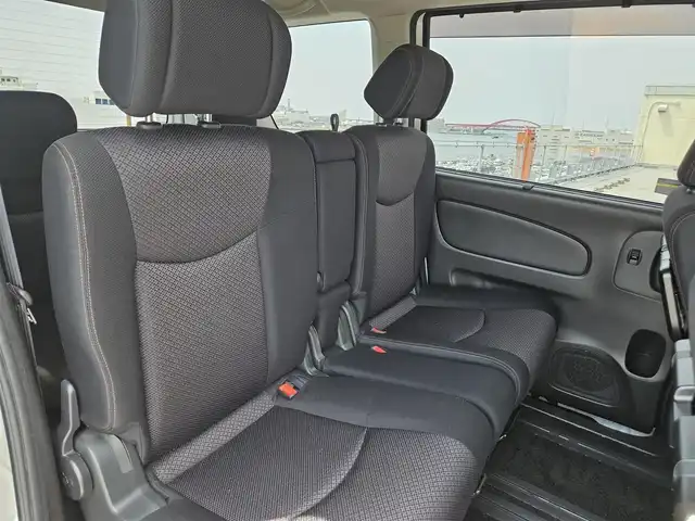 日産 セレナ ハイウェイスター Vセレクション 長崎県 2011(平23)年 5.3万km ブリリアントホワイトパール ワンオーナー/純正ナビ(BT/CD/DVD)/パワースライドドア(両側)/バックカメラ/ビルトインETC/クルーズコントロール/アイドリングストップ/ヒルスタートアシスト/ビークルダイナミクスコントロール/HIDヘッドランプ/オートライト/オートエアコン/本革巻きステアリング/ステアリングスイッチ/チップアップシート/フルフラット/2列目パーソナルテーブル/純正16インチアルミホイール/インテリジェントキー/プッシュエンジンスターター/イモビライザー/禁煙車