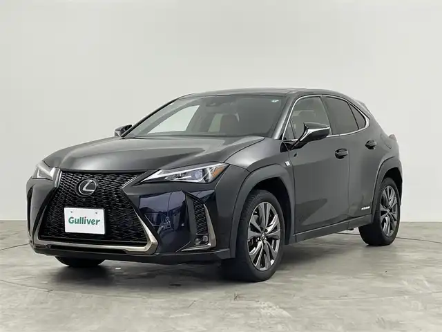 レクサス ＵＸ 250h Fスポーツ 群馬県 2021(令3)年 4.7万km グラファイトブラックガラスフレーク ムーンルーフ　純正１１．３型ナビ　パノラミックビューモニター　レーダークルーズコントロール　パワーバックドア　ＢＳＭ　ＡＨＢ　ＬＥＤ　シートヒーター　純正１８インチＡＷ　ステアリングヒーター　禁煙車