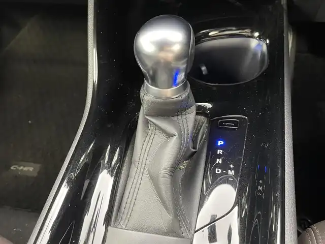 トヨタ Ｃ－ＨＲ G－T 福井県 2017(平29)年 5.4万km ブラックマイカ 純正ナビ/CD/DVD/Bluetooth/4WD/レーダークルーズコントロール/バックカメラ/ドラレコ/スタッドレスタイヤ車載/スペアキー/前席シートヒーター/ターボ/スマートキー/コーナーセンサー/フォグランプ/MTモード付AT