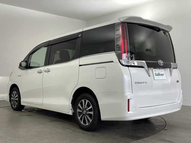 トヨタ エスクァイア ハイブリッド Xi 兵庫県 2019(平31)年 5.9万km ホワイトパールクリスタルシャイン ・ワンオーナー車/・社外ナビ/CD/DVD/BT/SD/TV/・バックカメラ/・パワースライドドア/・ビルトインETC/・クルーズコントロール/・Toyota Safety Sense/・プリクラッシュセーフティ/・レーンディパチャーアラート/・オートマチックハイビーム/・クリアランスソナー/・前席シートヒーター/・前方ドライブレコーダー/・純正１５インチアルミホイール/・スマートエントリーシステム/・スマートキー/・プッシュスタート/・横滑り防止装置/・革巻きステアリング