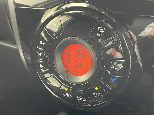 日産 ノート e－パワー ニスモ 滋賀県 2018(平30)年 6.7万km 白 純正ナビ/【CD/DVD/フルセグTV/Bluetooth】/アラウンドビューモニター/ETC/デジタルミラー/インテリジェントクルーズコントロール/車線逸脱防止支援システム/エマージェンシーブレーキ/LEDヘッドランプ/オートライト/ステアリングスイッチ/電動格納ミラー/スマートキー