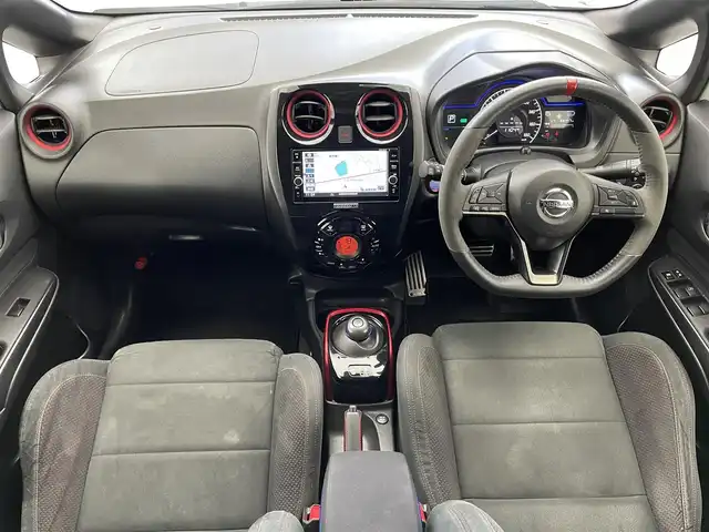 日産 ノート e－パワー ニスモ 滋賀県 2018(平30)年 6.7万km 白 純正ナビ/【CD/DVD/フルセグTV/Bluetooth】/アラウンドビューモニター/ETC/デジタルミラー/インテリジェントクルーズコントロール/車線逸脱防止支援システム/エマージェンシーブレーキ/LEDヘッドランプ/オートライト/ステアリングスイッチ/電動格納ミラー/スマートキー