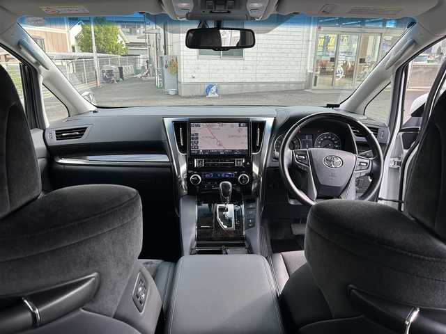 トヨタ ヴェルファイア Z Gエディション 兵庫県 2016(平28)年 3.1万km ホワイトパールクリスタルシャイン ALPINE11型ナビ(EX11)/DVD/CD/BT/フルセグTV/パワーハッチバックドア/両側パワースライド/1列・2列目パワーシート/運転席メモリーシート/ステアリングヒーター/トヨタセーフティーセンス/アダプティブクルーズコントロール/衝突軽減ブレーキ/レーンアシスト/ETC/オットマンシート/LEDヘッドライト/バックカメラ/UVカットガラス/ABS/横滑り防止/デュアルエアバック/取説・保証書