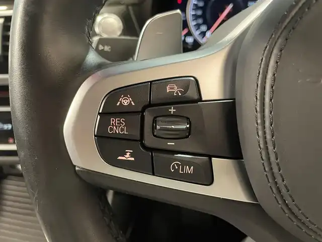 ＢＭＷ Ｘ３ xDrive20d Mスポーツ 道央・札幌 2018(平30)年 2.3万km ソフィスト・グレー・ブリリアント・エフェクト ドライビング・アシスト・プラス/・ACC/・ステアリング＆レーン・コントロール・アシスト/・アクティブ・サイド・コリジョン・プロテクション/・レーン・ディパーチャー・ウォーニング/・レーン・チェンジ・ウォーニング/・後車衝突警告機能/・クロス・トラフィック・ウォーニング/・前車接近警告機能/・衝突回避・被害軽減ブレーキ/19インチ・Mライト・アロイホイール・ダブルスポーク・スタイリング/黒革レザーシート/パワーシート（D/N）/メモリー付パワーシート（D）/シートヒーター（前席・後席）/パーキング・アシスト・プラス/アダプティブLEDヘッドライト/オートライト/ワイヤレスチャージング/純正ドライブレコーダー/テールゲート/レインセンサー/ETC/・保証書、取扱説明書（有）/・スペアキー×１