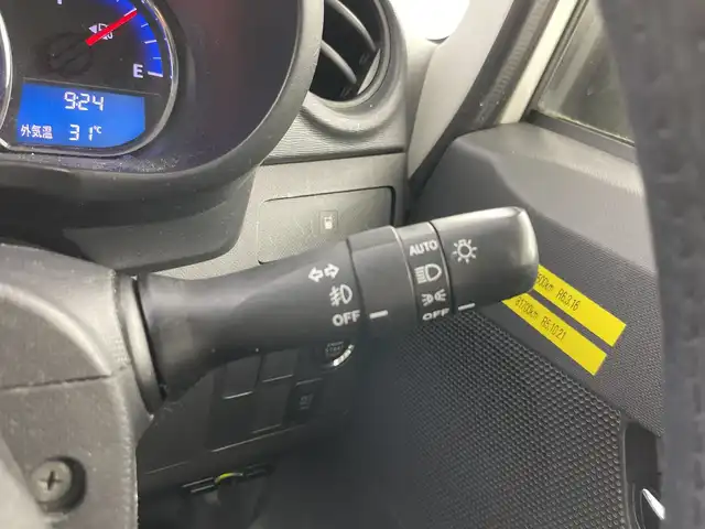 ダイハツ ムーヴ カスタム RS 愛知県 2013(平25)年 8.5万km パールホワイトⅢ 禁煙車/純正オーディオ/（AM/FM/CD/AUX)/ETC/アイドリングストップ/純正15インチアルミホイール/スマートキー/プッシュスタート/キセノンヘッドライト/フロントフォグランプ/オートライト/ドアバイザー