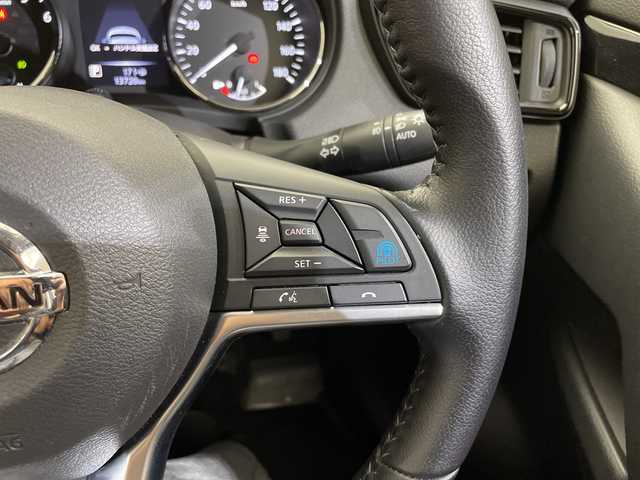 日産 エクストレイル 20Xi レザーエディション 愛媛県 2020(令2)年 1.4万km ダイヤモンドブラック ８型ナビ/フルセグ／Ｂｌｕｅｔｏｏｔｈ/全方位カメラ/レーダークルーズコントロール/衝突軽減ブレーキ/ＥＴＣ/前方ドライブレコーダー/パワーバックドア/ＤＮ席パワーシート/全席シートヒーター/レーンキープアシスト/前後コーナーセンサー/レザーシート