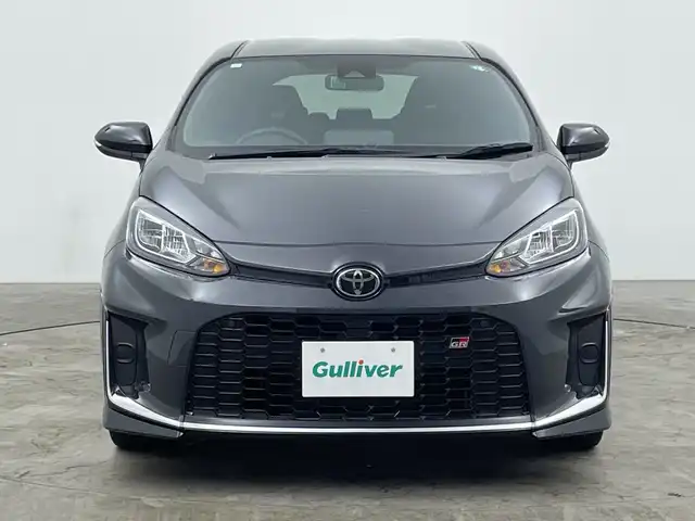 トヨタ アクア GRスポーツ 三重県 2023(令5)年 1.3万km ダークグレー /禁煙車//純正ディスプレイオーディオ//バックカメラ　//トヨタセーフティセンス　//レーダークルーズコントロール　//PCS　//LTA//PKSB//RSA//１００Ｖ電源　//純正ビルトインＥＴＣ　//前後クリアランスソナー//オートハイビーム //GRSPORT専用スポーティシート