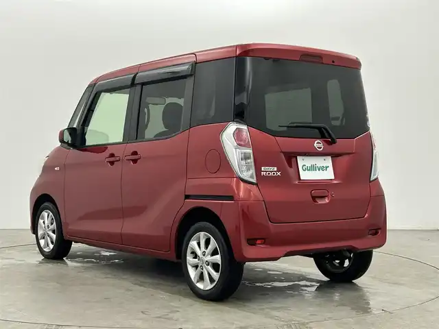 日産 デイズ ルークス X Vセレクション 富山県 2017(平29)年 5.1万km スパークリングレッドM 純正ナビ（AM/FM/DVD/BT/フルセグ）/全方位カメラ/ETC/両側パワースライドドア/衝突被害軽減システム/横滑り防止装置/アイドリングストップ/ハロゲンライト/純正アルミホイール/純正フロアマット/スマートキー