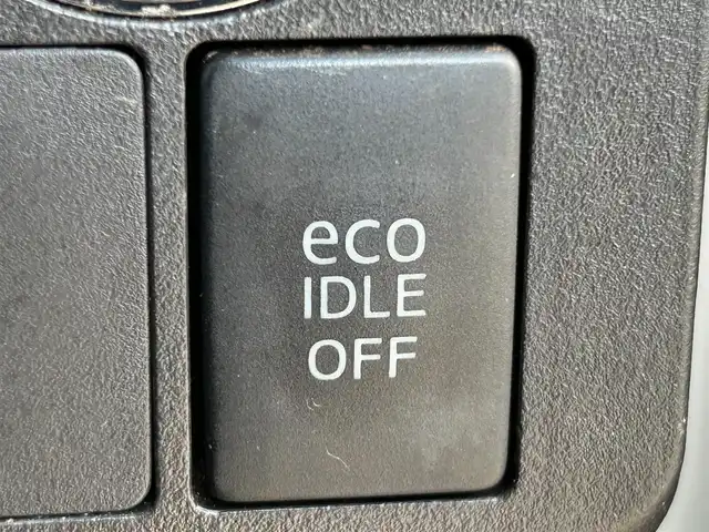 ダイハツ ウェイク X ファインセレクション SA 静岡県 2016(平28)年 6.9万km パールホワイトⅢ 社外SDナビ/フルセグTV/AM/FM/CD/BT/UVカットガラス/片側パワースライドドア/フロントベンチシート/床下ラゲージボックス/アイドリングストップ/スマートキー/バックカメラ/ETC/純正14インチAW/SRSエアバッグ/横滑り防止装置/衝突被害軽減システム/ドライブレコーダー/保証書/記録簿