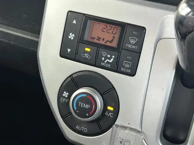 ダイハツ ウェイク X ファインセレクション SA 静岡県 2016(平28)年 6.9万km パールホワイトⅢ 社外SDナビ/フルセグTV/AM/FM/CD/BT/UVカットガラス/片側パワースライドドア/フロントベンチシート/床下ラゲージボックス/アイドリングストップ/スマートキー/バックカメラ/ETC/純正14インチAW/SRSエアバッグ/横滑り防止装置/衝突被害軽減システム/ドライブレコーダー/保証書/記録簿