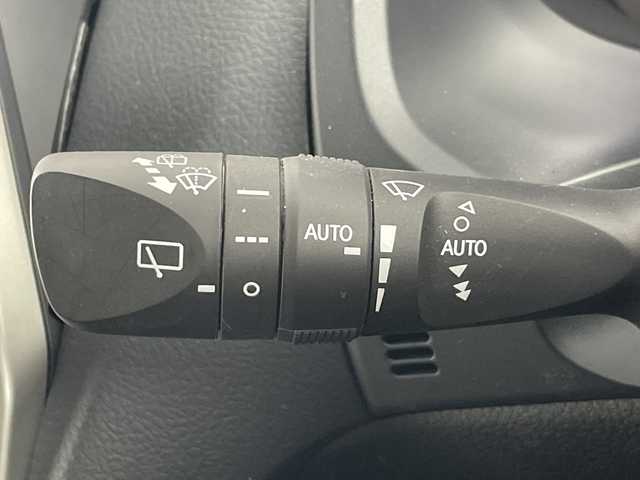 トヨタ ランドクルーザー プラド TX Lパッケージ ブラックED 愛知県 2021(令3)年 6.9万km ブラック 禁煙車/4WD/純正9インチナビ/（CD/DVD/Bluetooth/フルセグ/SD）/バックカメラ/サンルーフ/Toyota Safety Sense /・レーダークルーズコントロール/・レーンデパーチャーアラート/・プリクラッシュセーフティ/・ロードサインアシスト/・先行車発進告知/・前後クリアランスソナー/レザーシート/前席シートヒーター/前席席シートベンチレーション/前席パワーシート/電動格納サードシート/ルーフレール/ヘッドライトウォッシャー/純正18インチアルミホイール/プッシュスタート/スマートキー/スペアキー1本/LEDヘッドライト/フロントフォグランプ/横滑り防止装置/フルフラットシート/純正フロアマット